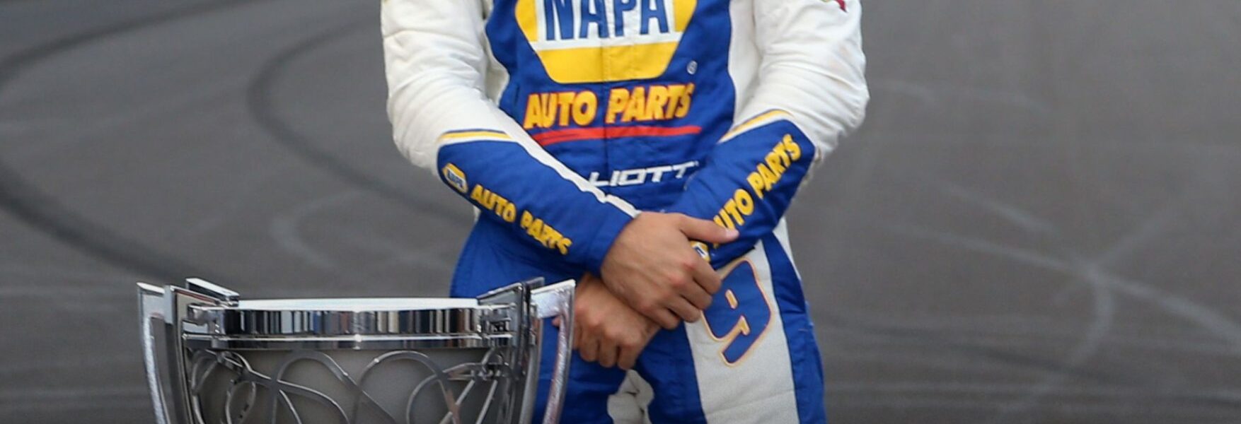 “I have the best fans in the world”: Chase Elliott shares a special message after 8th straight NASCAR Most Popular Driver Award