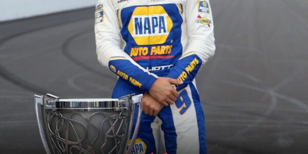 “I have the best fans in the world”: Chase Elliott shares a special message after 8th straight NASCAR Most Popular Driver Award