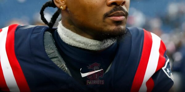 BREAKING: Patriots Star Stefon Diggs in Shocking Paternity Scandal – Four Kids on the Way with Four Women!