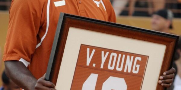💔 BREAKING NEWS: Texas Longhorns Legend Vince Young Reportedly Battling Cancer — “Let’s Tackle This Like We’ve Tackled Everything Else in Life: With Grit and Determination.”