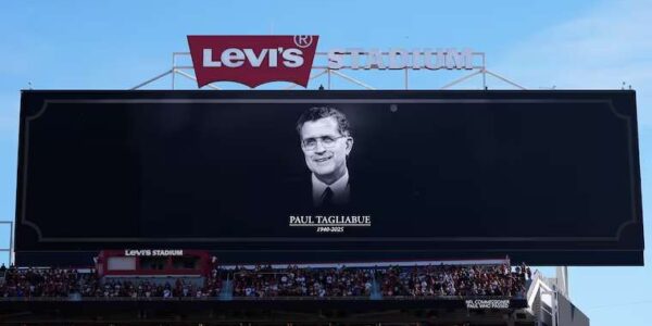 💔 SAD NEWS: Chiefs Chairman Clark Hunt Honors the Legacy of Former NFL Commissioner Paul Tagliabue After His Passing at 84 — “It’s Not About Football. It’s About Gratitude, Respect, and Coming Together.”