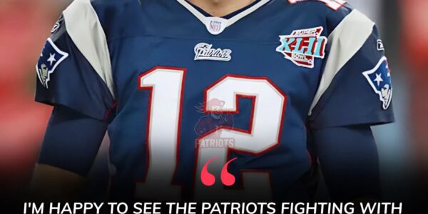 Moments after the Patriots’ shocking win over the Buccaneers, Tom Brady did something so unbelievable the entire stadium froze—Kevin Burkhardt gasped: “What on earth is he doing?!”