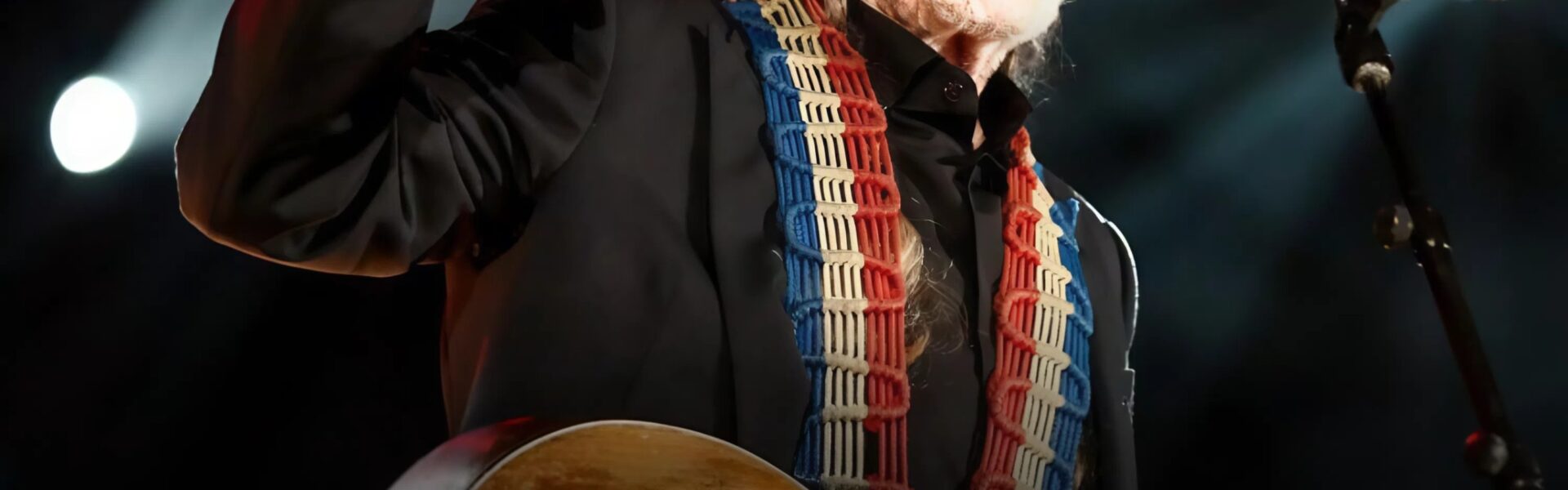 Halftime WAR: Willie Nelson Leads “All-American Halftime Show” — A Patriotic Rival to the NFL’s Biggest Stage