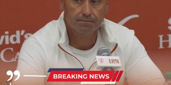 BREAKING NEWS: Steve Sarkisian announces his sudden retirement after a shocking on-air blunder during the Texas Longhorns vs. Georgia Bulldogs showdown