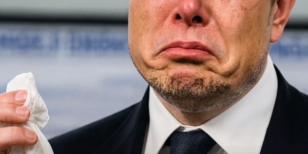 “There is a secret I have kept for many years… If I dare to speak out today, will the world understand, or will it coldly condemn me as a failure?