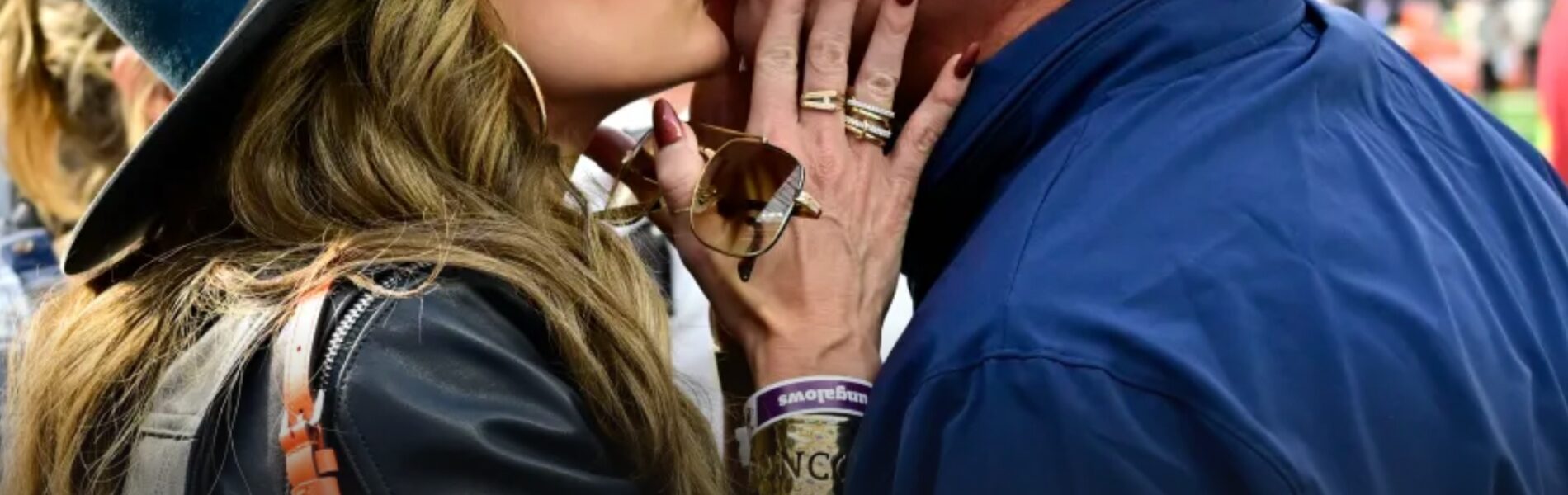 BREAKINGNEWS Sean Payton’s wife breaks down in tears, revealing the emotional secret behind denver broncos’ stunning victory over Kansas City