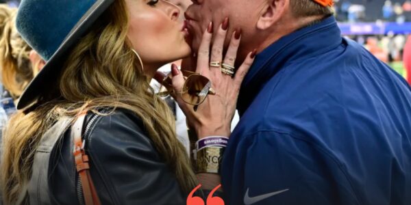 BREAKINGNEWS Sean Payton’s wife breaks down in tears, revealing the emotional secret behind denver broncos’ stunning victory over Kansas City