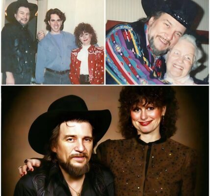 How a Dance Club Encounter Led My Family to Unforgettable Moments with Waylon Jennings and Jessi Colter