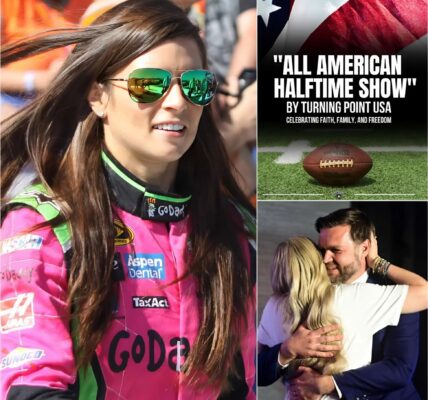 Danica Patrick Shocks America: All-American Halftime Show Sells Out Instantly — A Cultural Earthquake the NFL Can’t Ignore