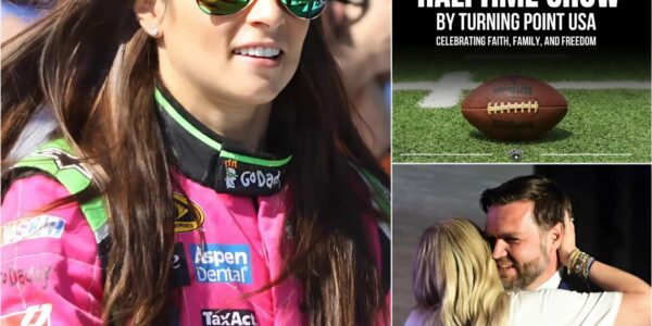 Danica Patrick Shocks America: All-American Halftime Show Sells Out Instantly — A Cultural Earthquake the NFL Can’t Ignore
