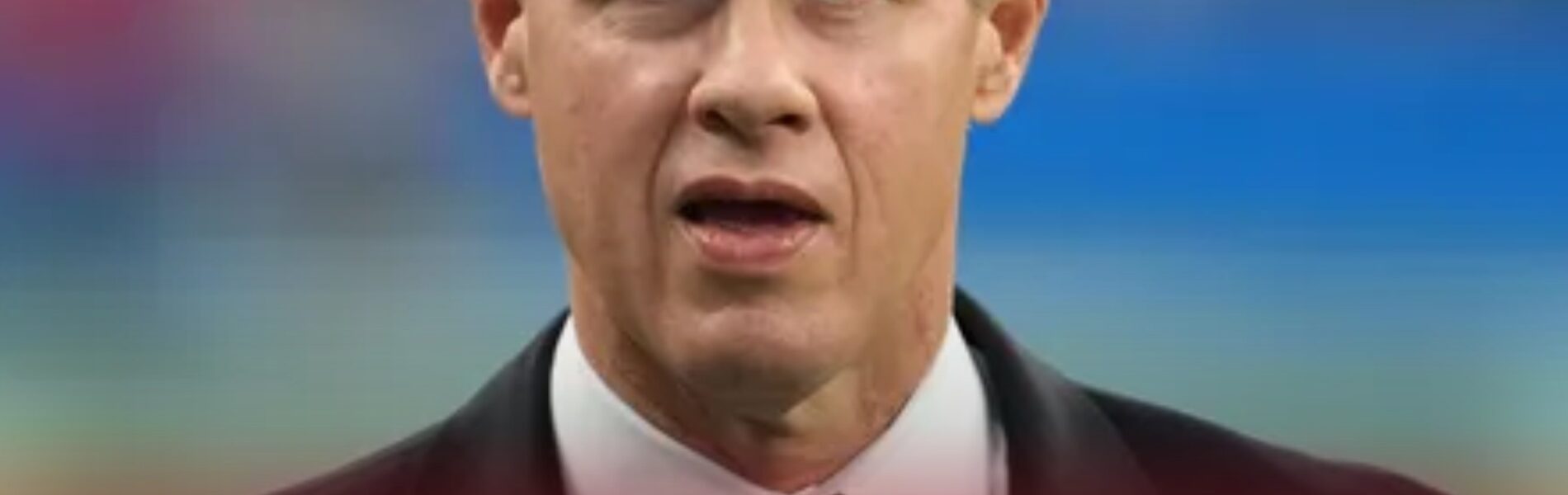 Chiefs Nation Stunned: CEO Clark Hunt to Sponsor 1,000 One-Dollar Tickets for Low-Income Families This Thanksgiving — “Football Should Never Be a Privilege of the Few”