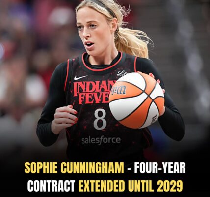Sophie Cunningham Re-Signs with Indiana Fever on Four-Year Deal
