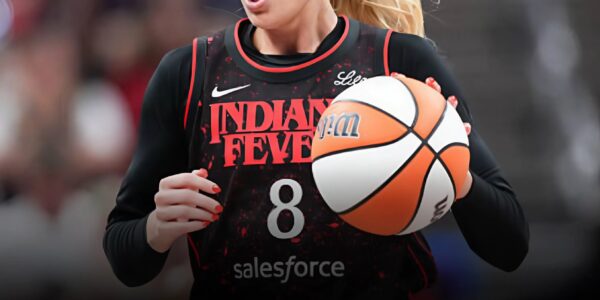 Sophie Cunningham Re-Signs with Indiana Fever on Four-Year Deal