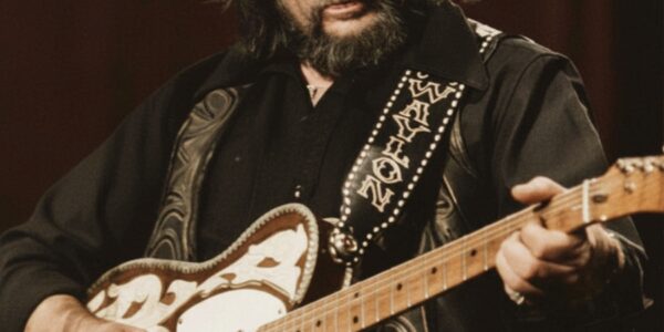 Six Strings Away – Waylon Jennings: A Lonely Song, Played in the Key of Goodbye
