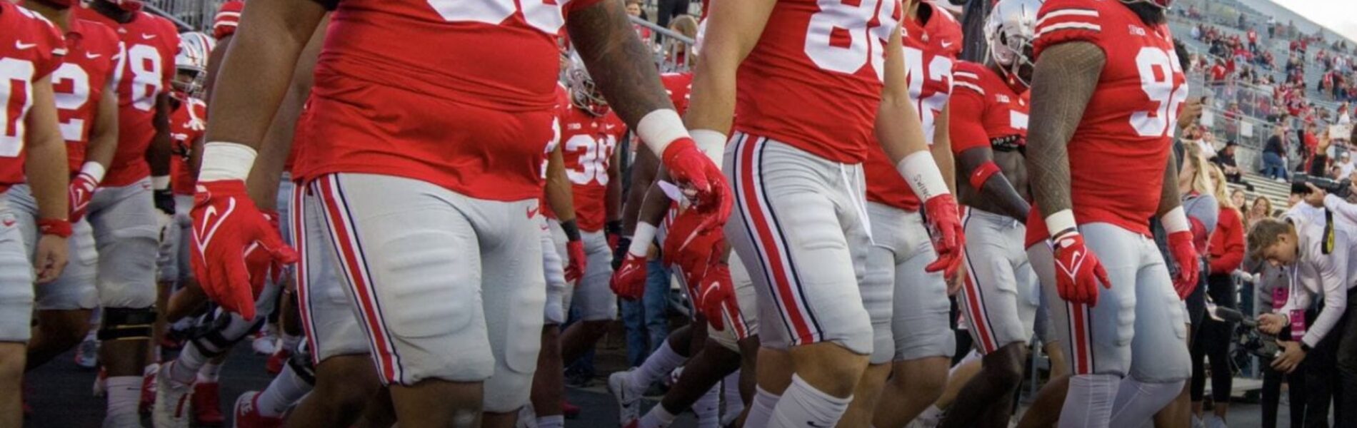 BREAKING NEWS — Ohio State Buckeyes issue post-Thanksgiving health alert after Julian Say and several other players fall ill with food poisoning