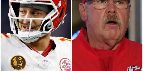 A Quiet Moment, A Loud Message: The Photo That Captures the True Soul of the Kansas City Chiefs