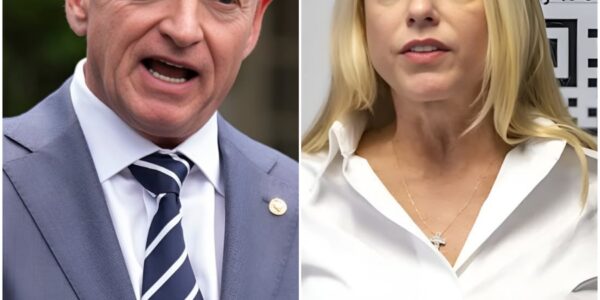 White House Backs Pentagon Probe Into Sen. Mark Kelly After Video Urging Troops to Reject “Illegal Orders” Sparks National Battle Over Military Obedience and Political Speech….