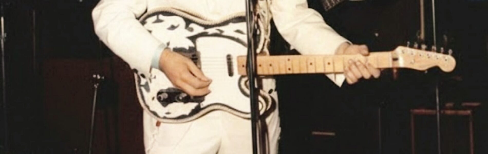 Waylon Jennings – The Taker