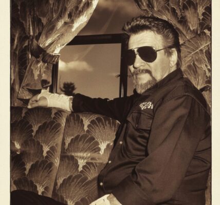 Holding Back Regret: Don’t Waste Your Time by Waylon Jennings