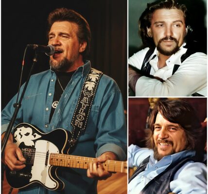 Waylon Jennings – “Rainy Day Woman”