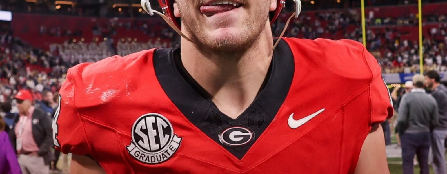 Beyond the End Zone: Gunner Stockton’s $5 Million Sacrifice That Has the Entire NCAA in Tears cz