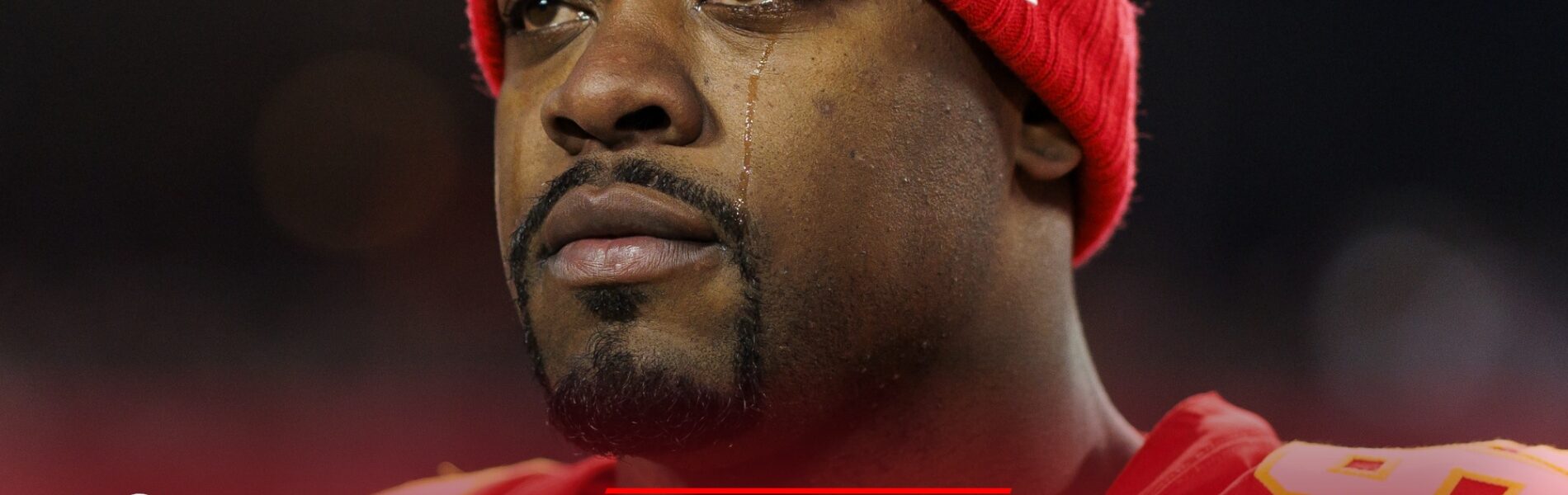 BREAKING NEWS Chris Jones shocks NFL world by turning down lucrative offers to stay on as Kansas City CEO